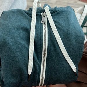 vuori jacket